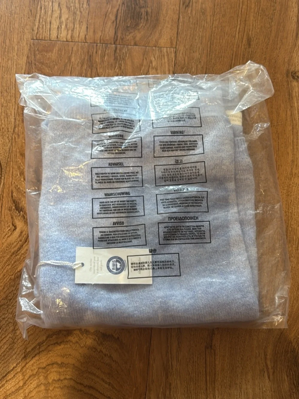 BRAND NEW: Abercrombie & Fitch Short Sleeve Crewneck Top - Light Blue size: M - Picture 7 of 7